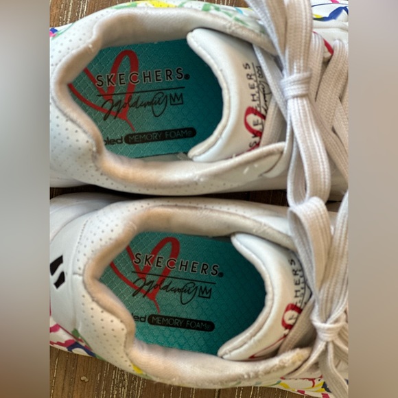 Skeckers sneakers, Air-cooled memory foam, Sz 11.5 - Picture 3 of 9